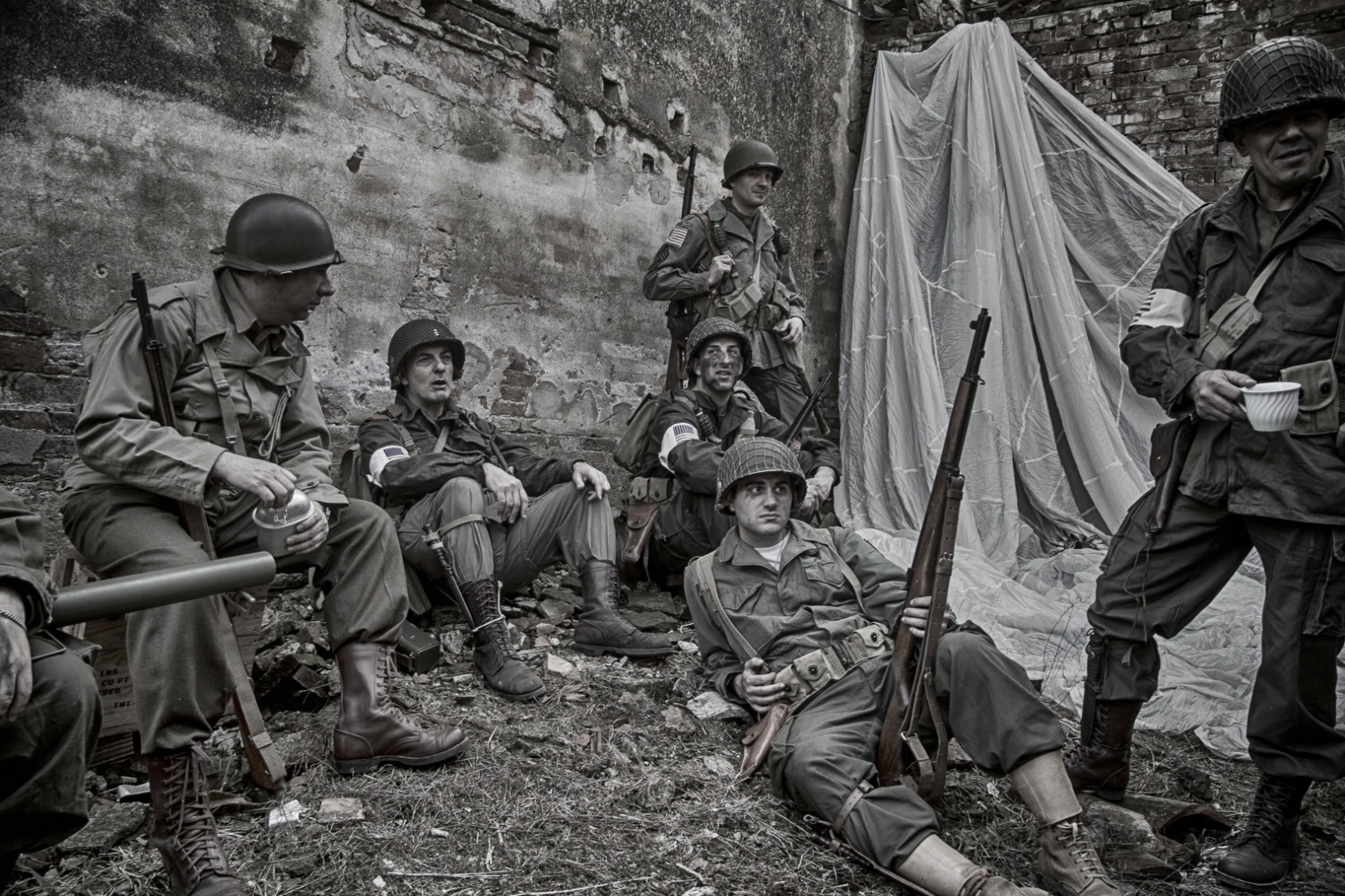 Reenactors · 032 — 