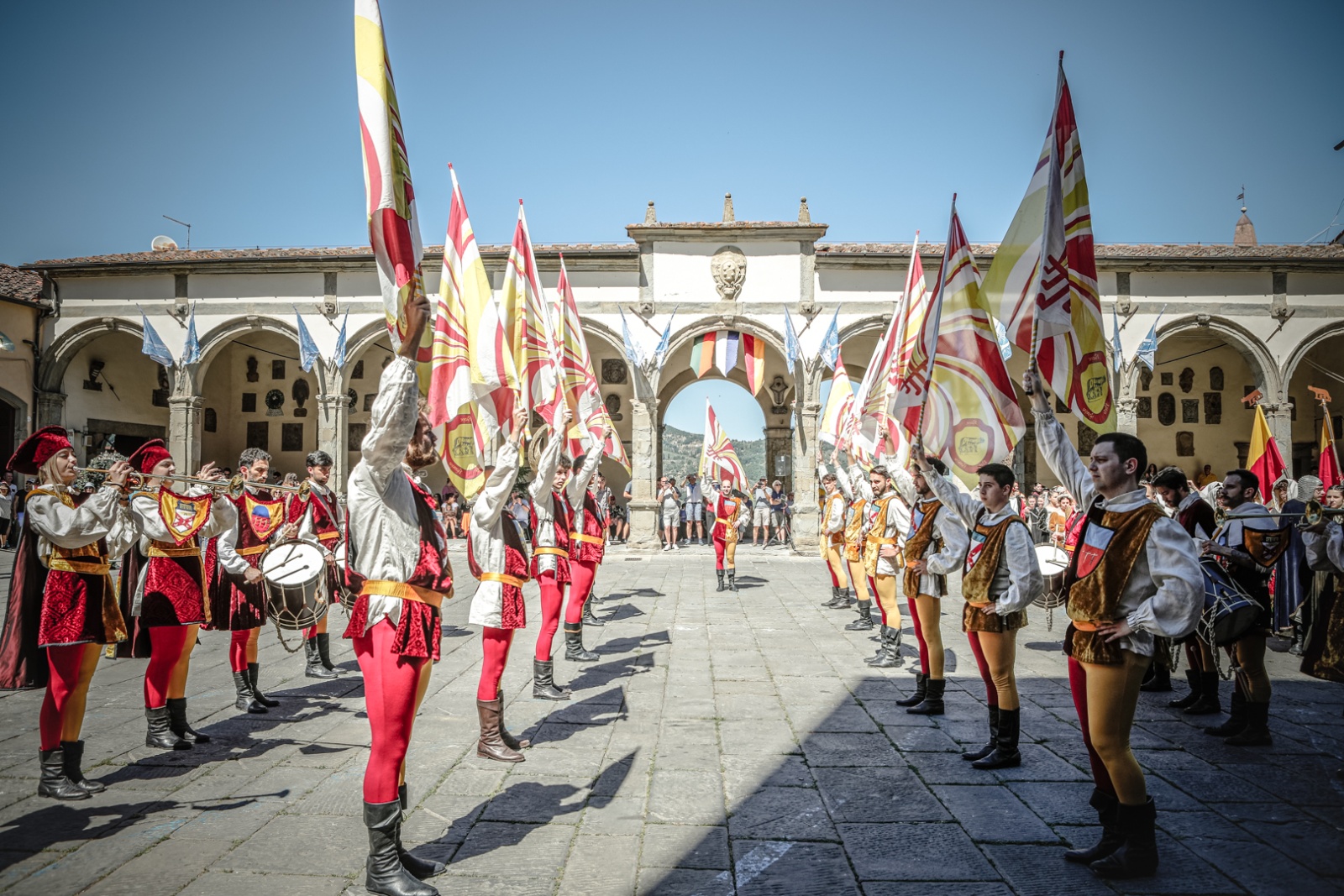 Palio dei Rioni — La forza della tradizione a Castiglion Fiorentino.